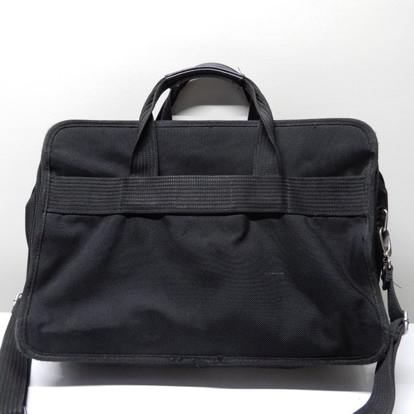Large Bugatti Black Laptop Bag/Business Briefcase with removable shoulder strap - Picture 8 of 13